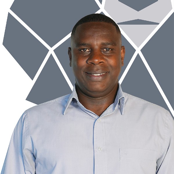 Dr Pascal Nteziyaremye